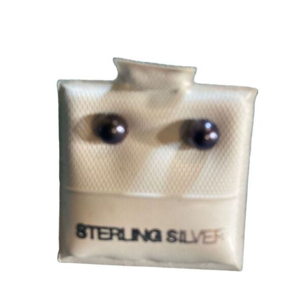 Black Silver Natural Pearl Stud Earrings - Picture 2 of 7